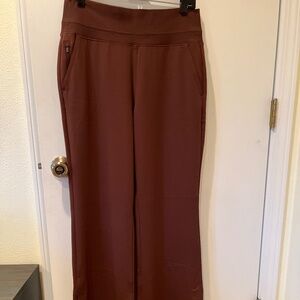 Athleta brown Venice split hem pants. Size M.